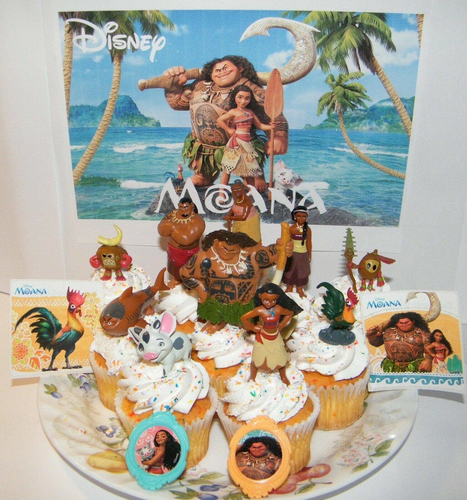 Disney Moana Movie Cake Toppers Set Of 14 With 10 Figures, 2 Rings And 2stickers
