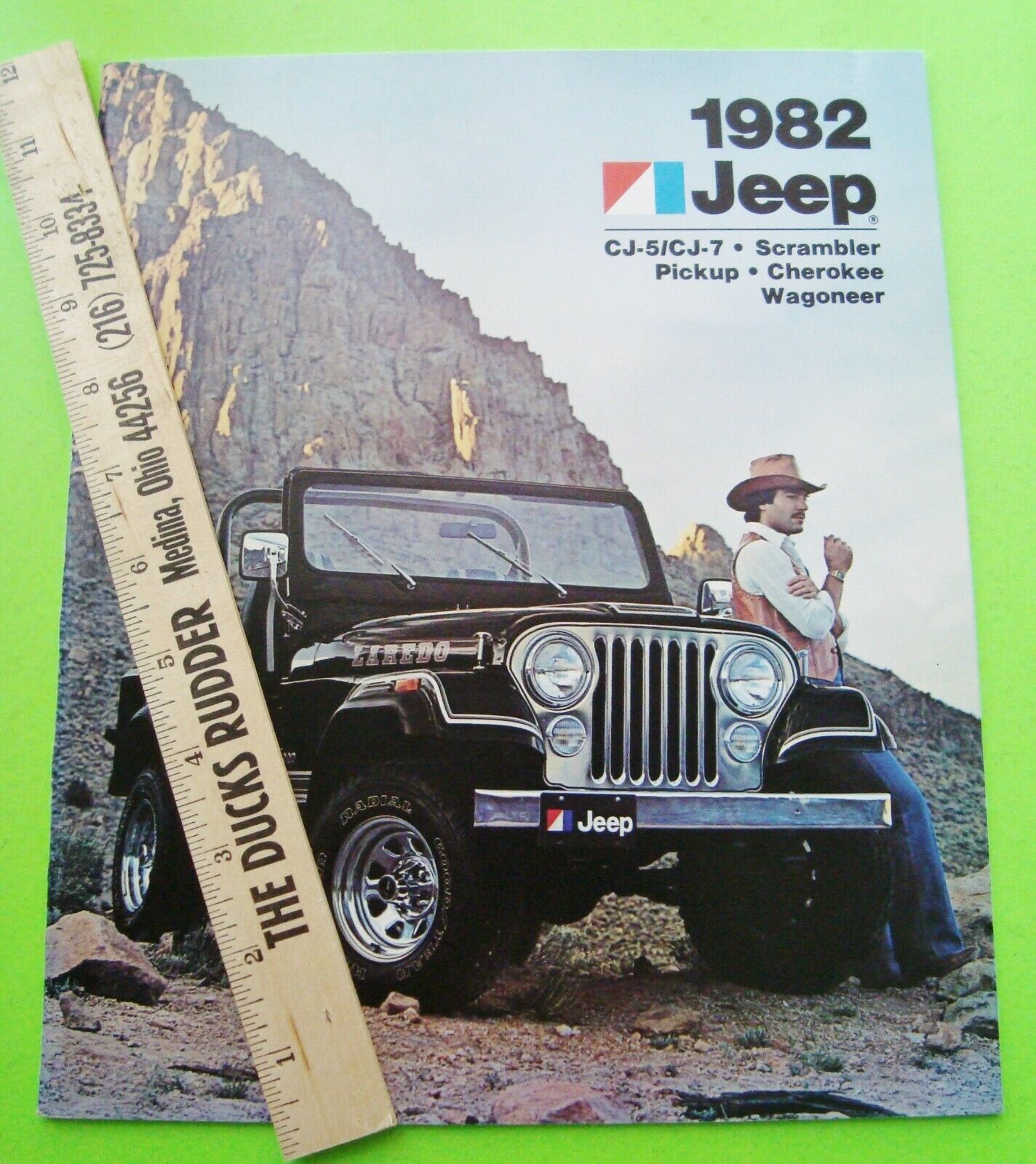 1982 Jeep Full Line Prestige Brochure 40-pgs Cj-7 Cherokee Scrambler Pick-up 4x4