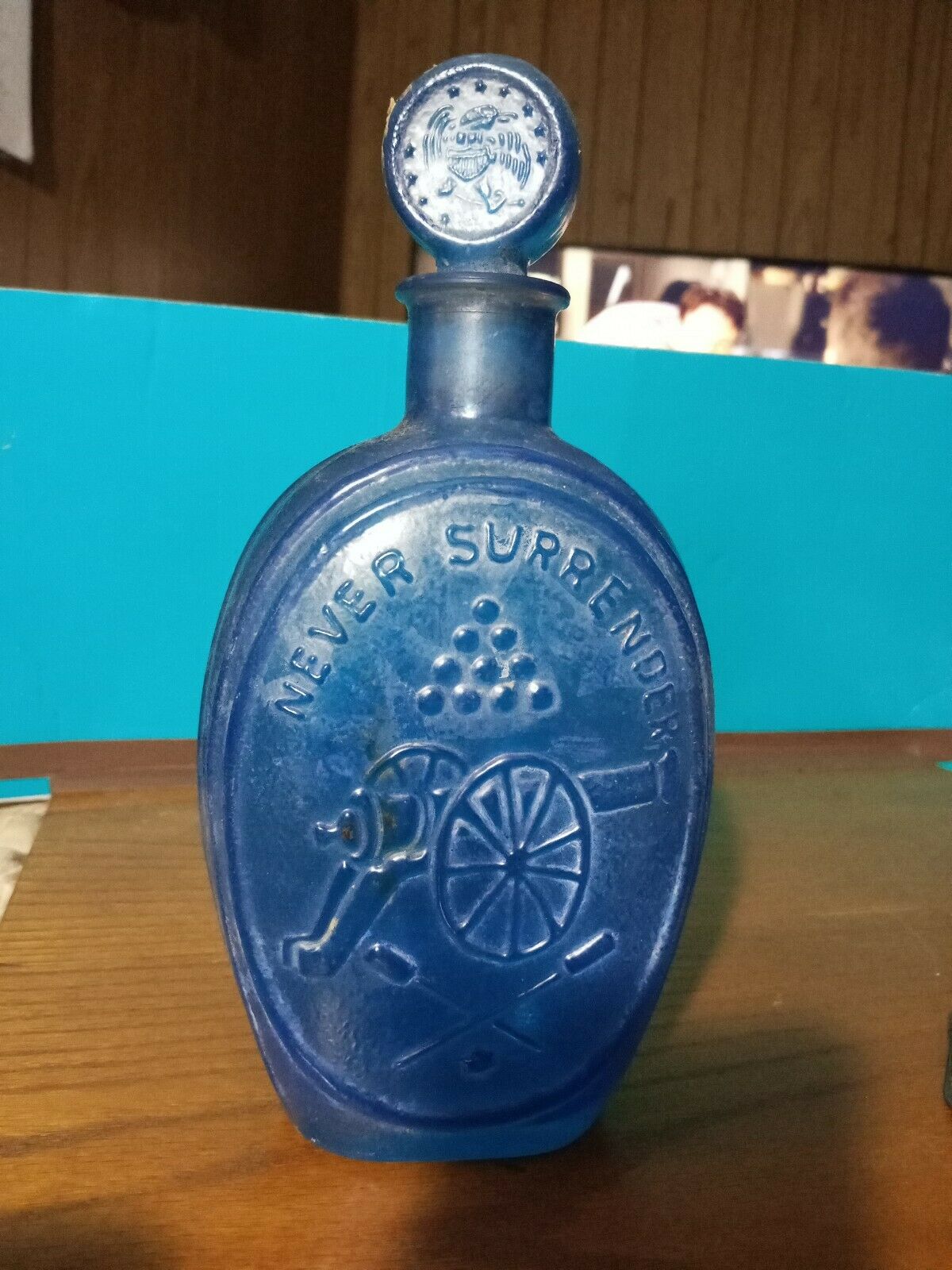 Ezra Brooks Never Surrender Decanter Blue Glass Stopper Bottle Eagle Vingtage