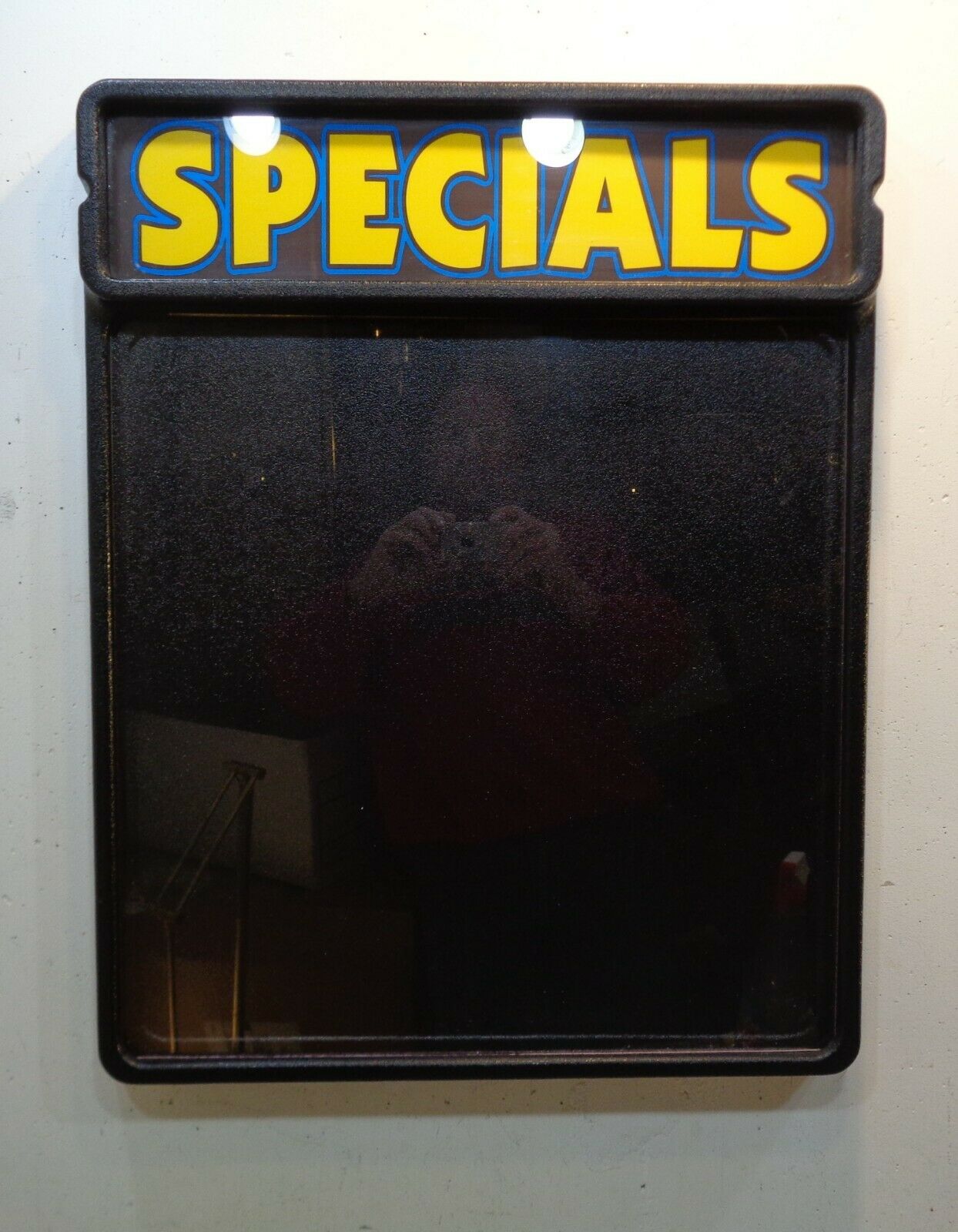 Nice 20" X 25" X 3" Lighted "specials" Wall Mount Menu Sign Board Working