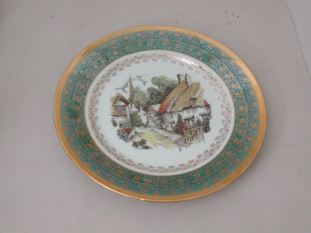 Heinrich H & Co Selb Bavaria Germany Green & Gold 10 1/2" Plate - Exc!