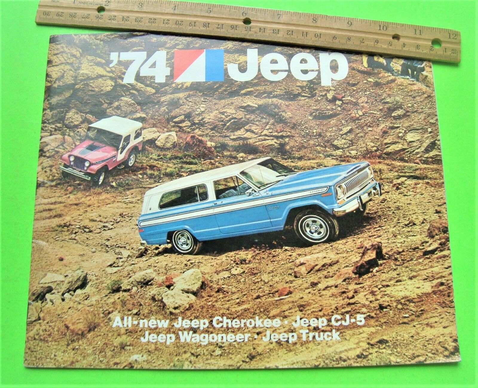 1974 Jeep Full Line Dlx Color Catalog Brochure 28-pgs Cj-5 Cherokee Pick-up 4x4
